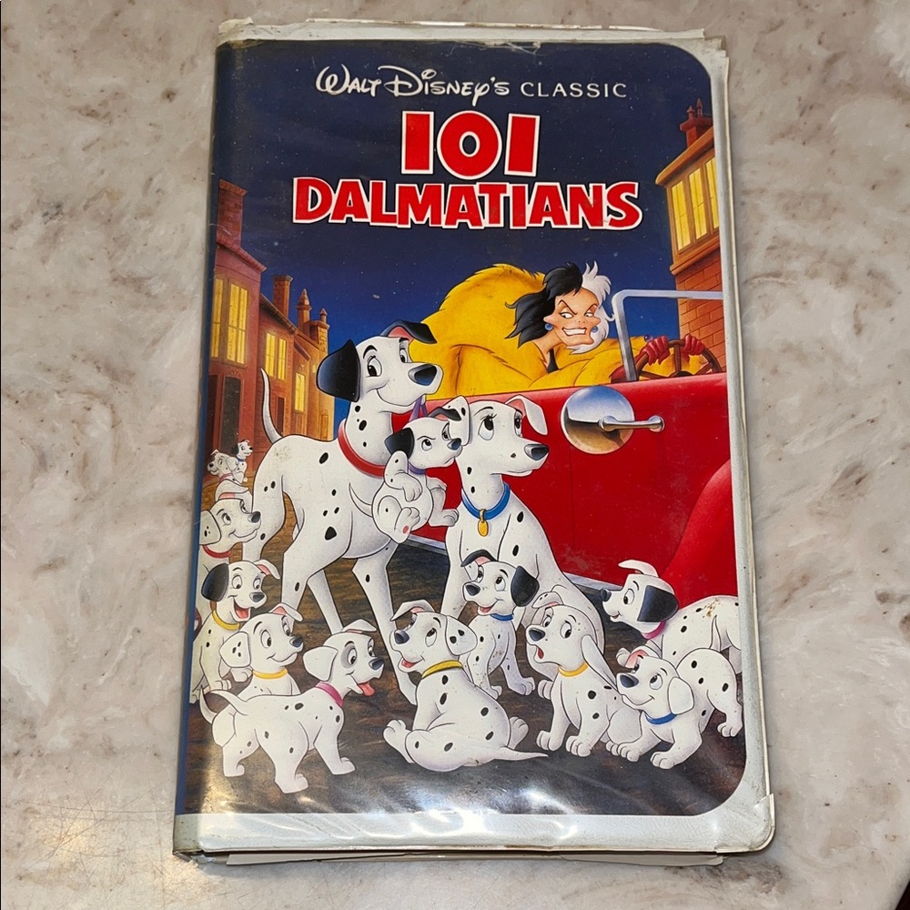 Disney's Classic 101 Dalmatians VHS